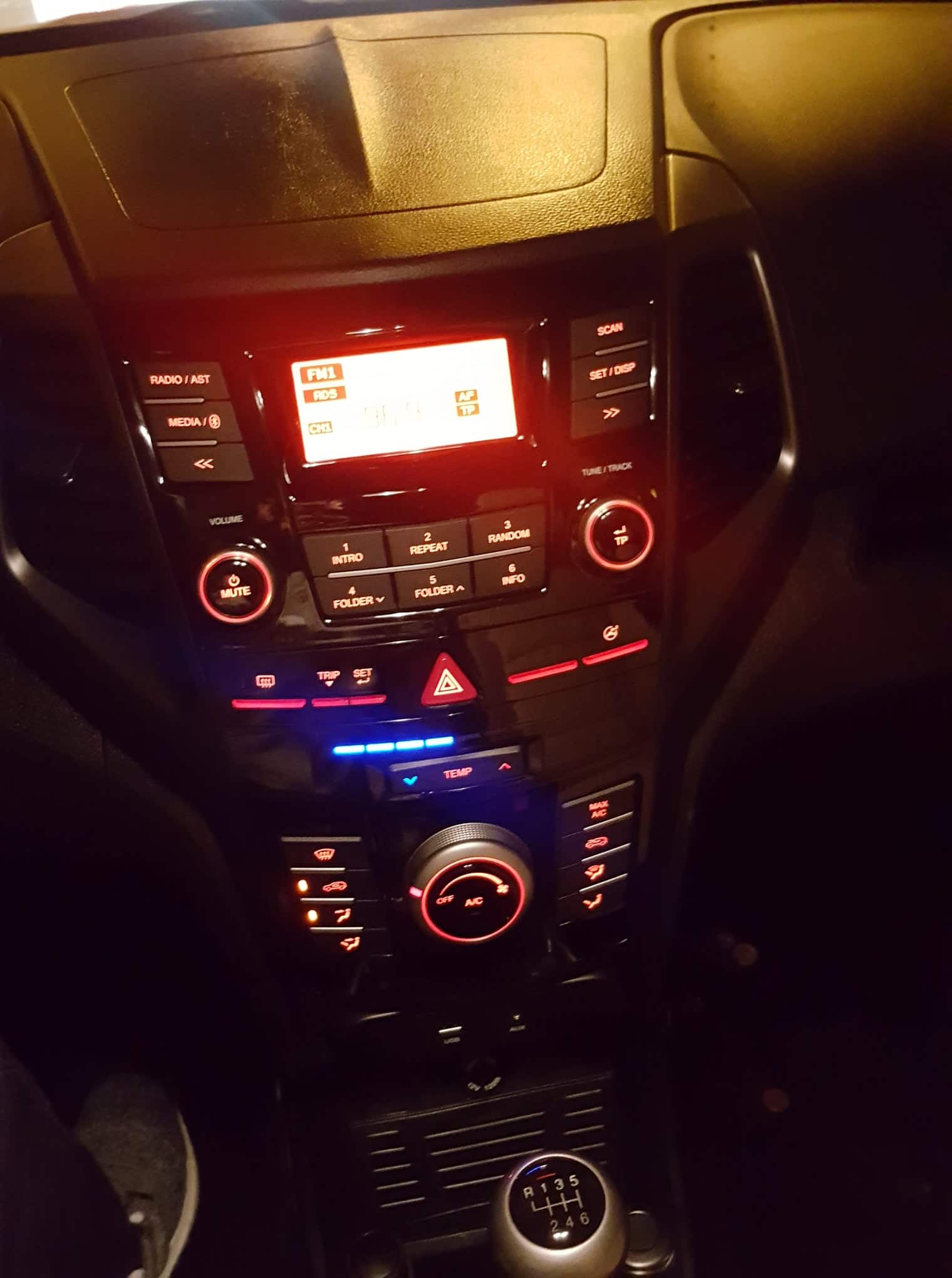 SSANGYONG TIVOLI XLV 2018, STD EDITION